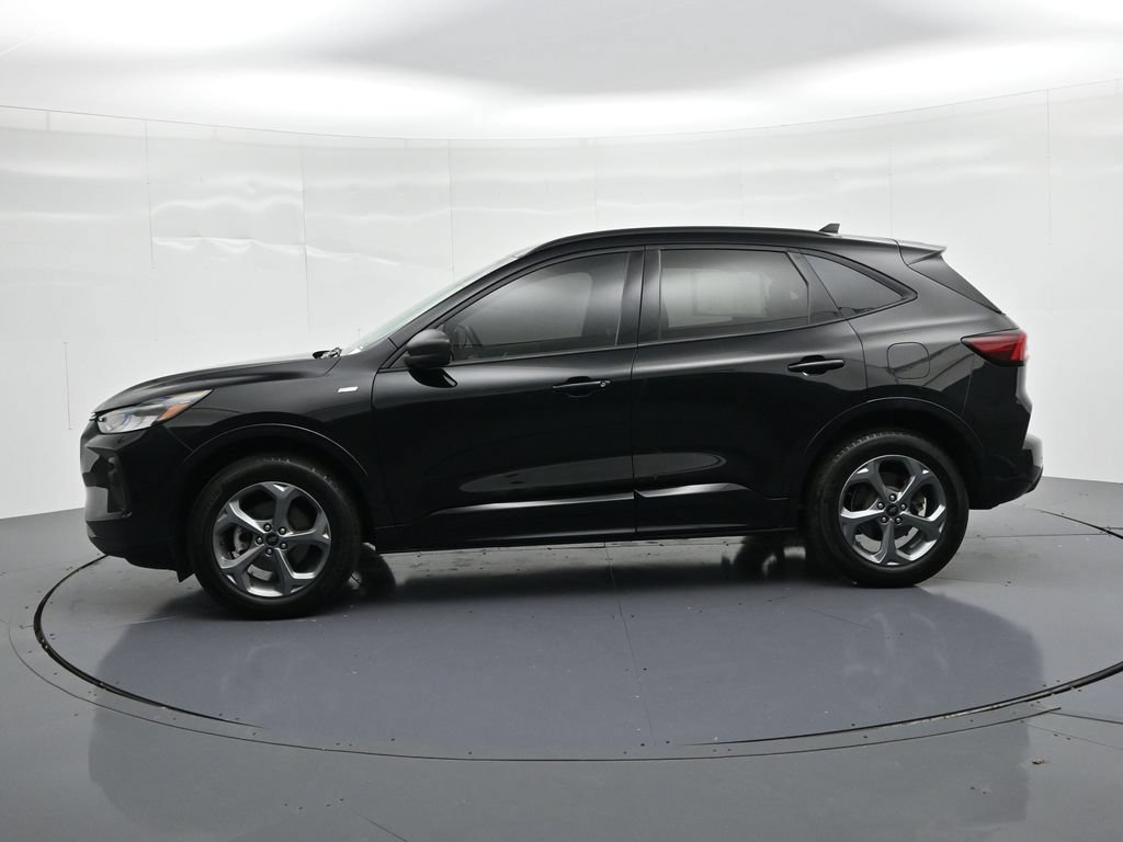 Used 2024 Ford Escape ST-Line w/ Tech Pack #1 AWD/4WD image 9