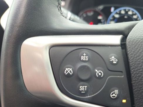 Used 2023 GMC Acadia SLT w/ Technology Package image 18