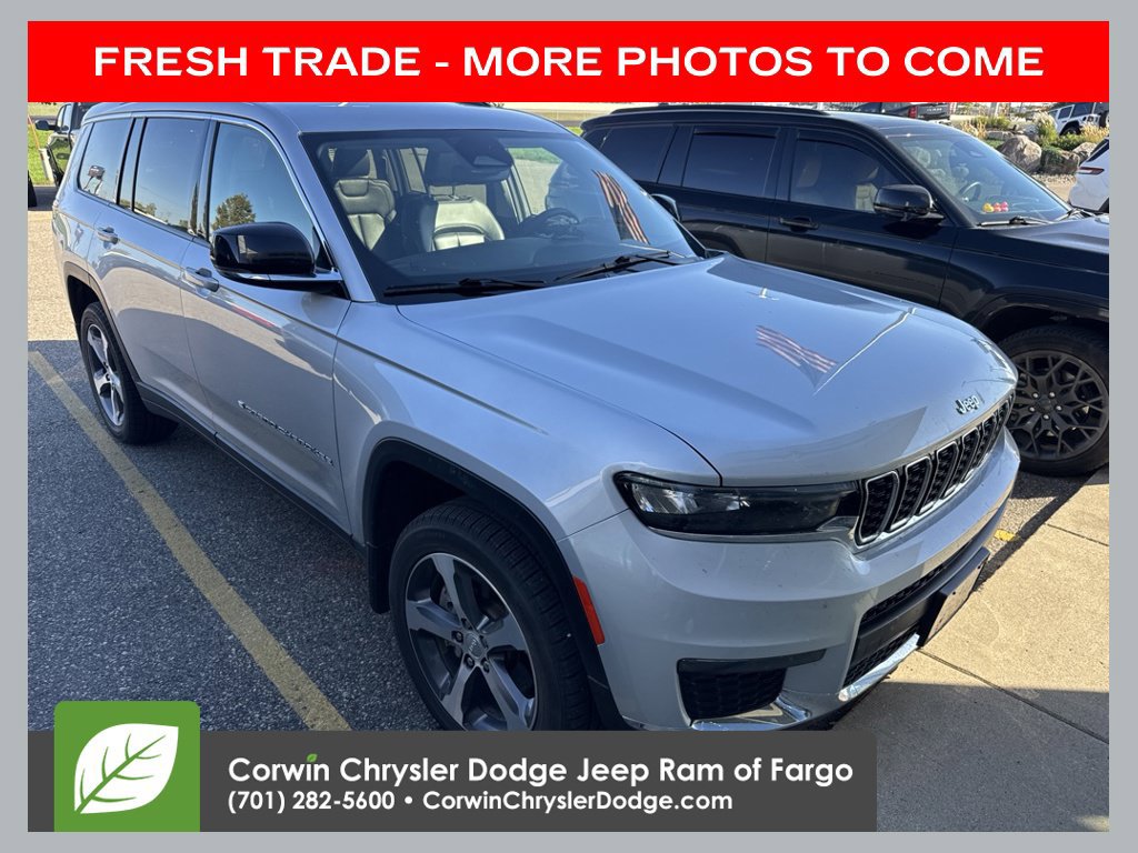 Used 2023 Jeep Grand Cherokee L Limited AWD/4WD image 1