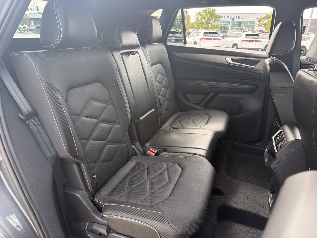 Certified 2024 Volkswagen Atlas Cross Sport SE AWD/4WD image 23