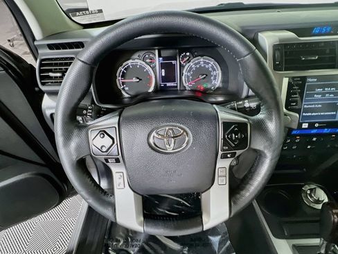 Used 2023 Toyota 4Runner Limited AWD/4WD image 10