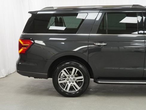 Used 2023 Ford Expedition Max Limited image 10