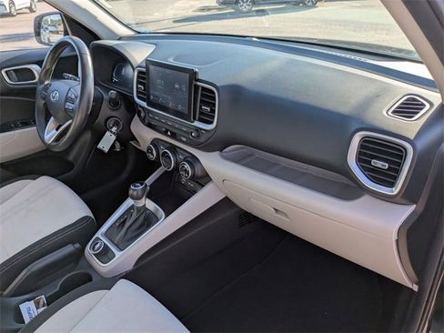 Used 2023 Hyundai Venue SEL image 35