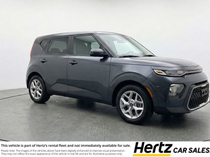 Used 2025 Kia Soul LX w/ LX Technology Package