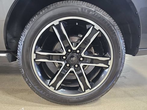 Used 2020 Ford Expedition Limited w/ Special Edition Package AWD/4WD image 41