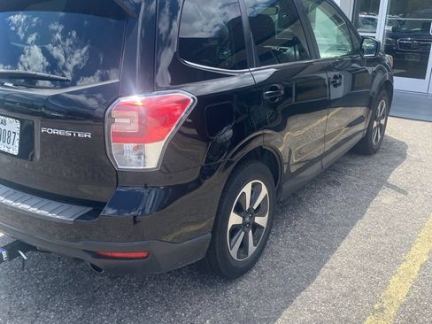 Used 2018 Subaru Forester 2.5i Limited w/ Popular Package #2 AWD/4WD image 3