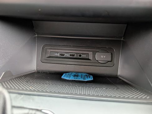 Used 2021 Volkswagen Atlas SE image 30