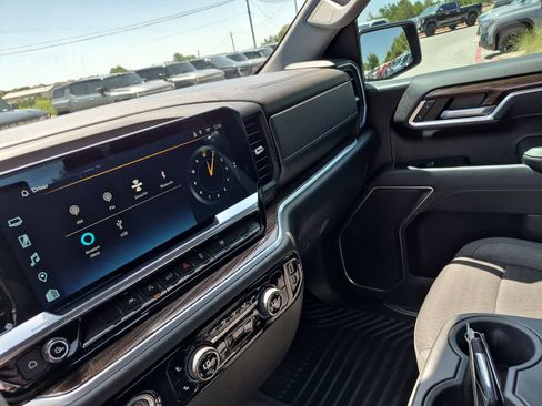 Used 2022 Chevrolet Silverado 1500 RST RWD image 27