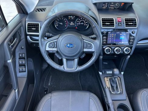 Used 2017 Subaru Forester 2.5i Touring AWD/4WD image 14