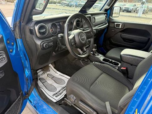 Used 2022 Jeep Wrangler Unlimited Sport image 7