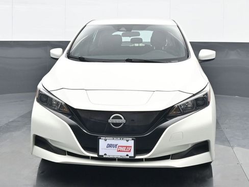 Used 2023 Nissan Leaf S image 1