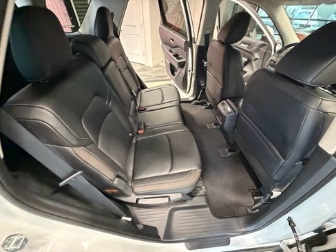 Used 2023 Nissan Pathfinder SL AWD/4WD image 47
