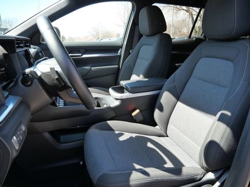 Used 2025 GMC Terrain Elevation image 29