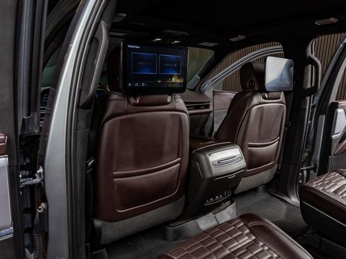 Used 2023 Cadillac Escalade ESV Sport Platinum image 32