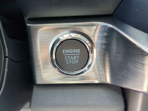 Used 2025 Ford F250 Lariat w/ Lariat Ultimate Package image 63