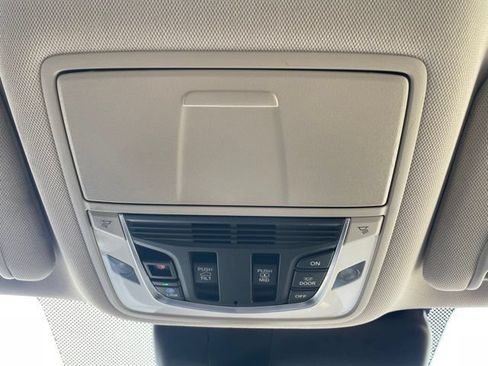 Used 2024 Acura RDX SH-AWD w/ Technology Package image 31