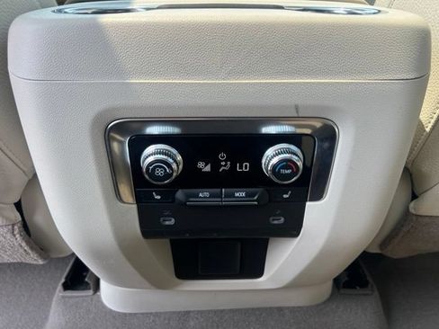 Used 2021 GMC Yukon Denali w/ Advanced Technology Package AWD/4WD image 20