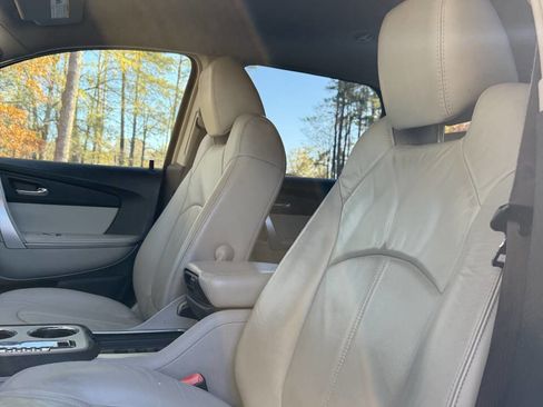 Used 2009 GMC Acadia SLT image 14