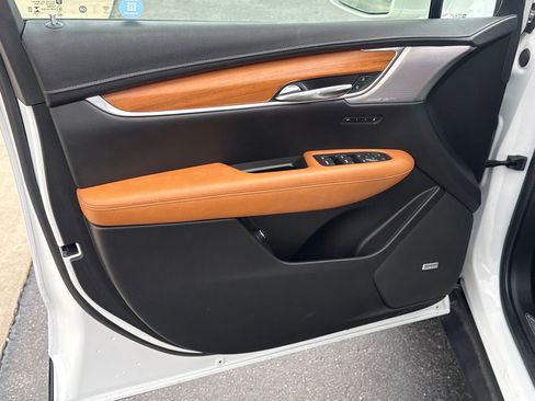 Certified 2020 Cadillac XT5 Premium Luxury AWD/4WD image 27