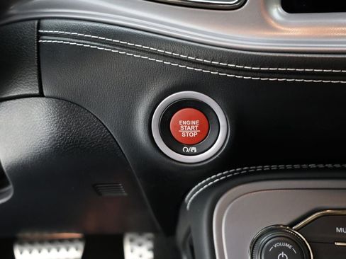 Used 2023 Dodge Challenger SRT Hellcat w/ Driver Convenience Group RWD image 17