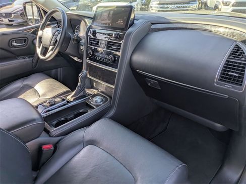 Used 2024 INFINITI QX80 Luxe image 31