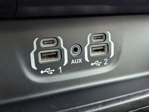 Used 2021 RAM 1500 Laramie w/ Sport Appearance Package image 22