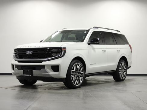 Used 2025 Ford Expedition Platinum w/ Platinum Ultimate Package AWD/4WD image 8