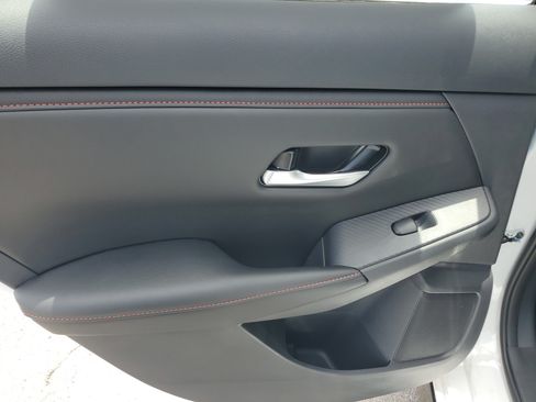 Used 2025 Nissan Sentra SR w/ Midnight Edition FWD image 22