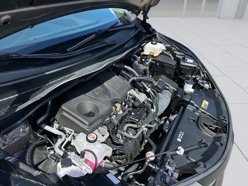 Used 2021 Toyota Sienna XLE w/ XLE Plus Package FWD image 10