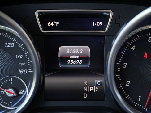 Used 2019 Mercedes-Benz GLS 450 4MATIC image 52