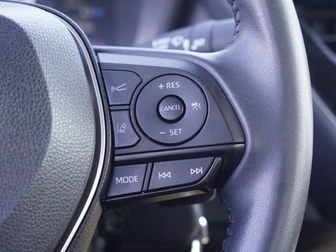 Used 2022 Toyota Corolla SE FWD image 22