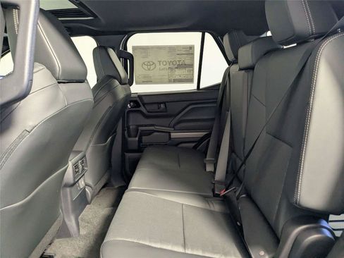 New 2026 Toyota 4Runner TRD Off-Road Premium AWD/4WD image 25
