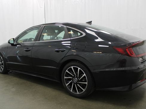 Used 2021 Hyundai Sonata Limited FWD image 8