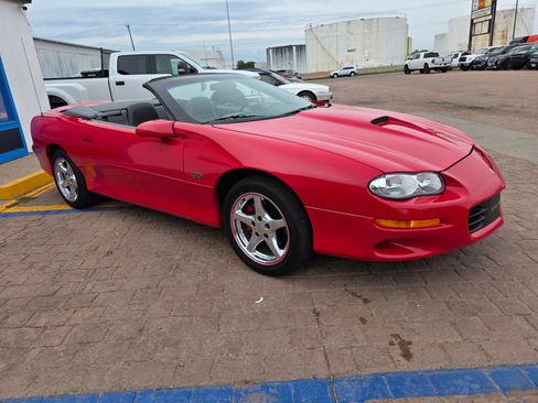 Used 1998 Chevrolet Camaro Z28 w/ SS Performance/Appearance Pkg RWD image 3