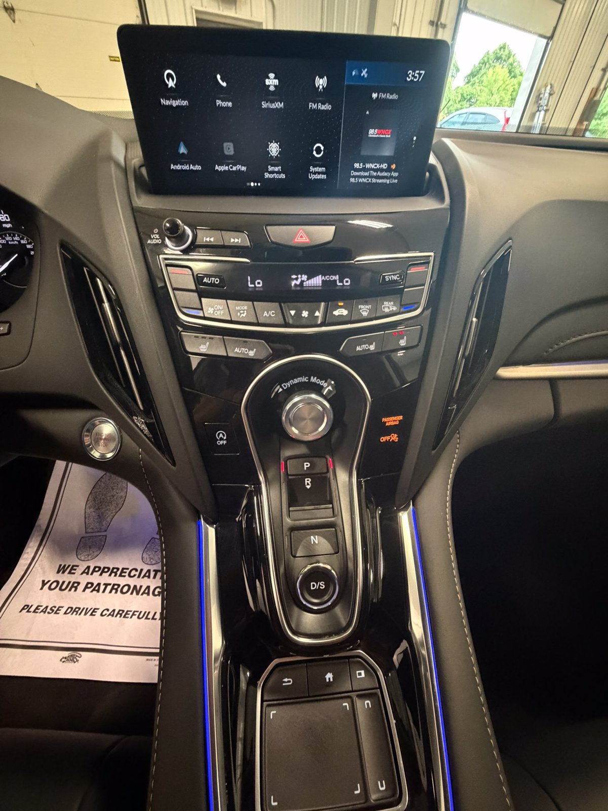 Used 2024 Acura RDX w/ Technology Package AWD/4WD image 40