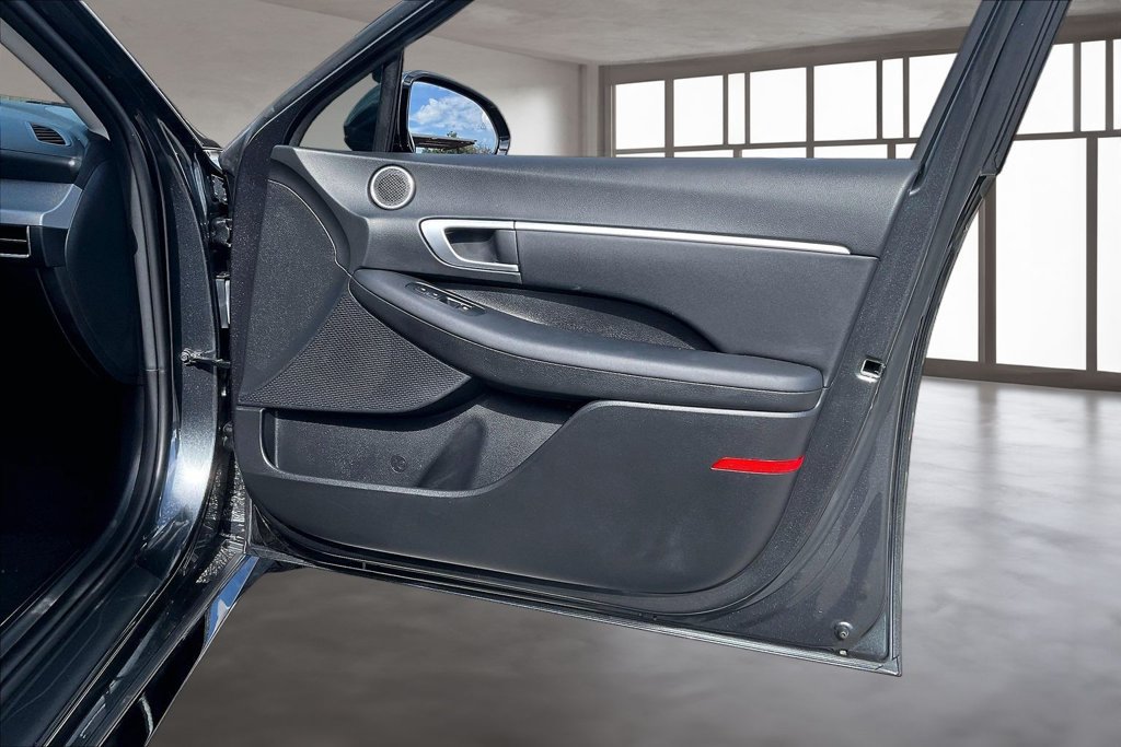Used 2026 Hyundai Sonata SEL FWD image 25