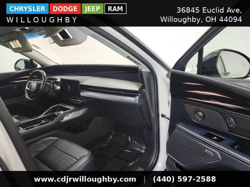Used 2024 Lincoln Nautilus Reserve w/ Equipment Group 202A AWD/4WD image 37