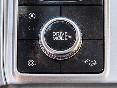 Used 2023 Ford Explorer King Ranch w/ Technology Package image 25