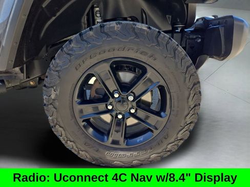 Used 2020 Jeep Wrangler Unlimited Sahara image 11