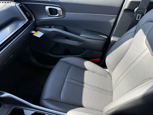 New 2025 Kia Sorento S w/ Panoramic Sunroof Package image 10