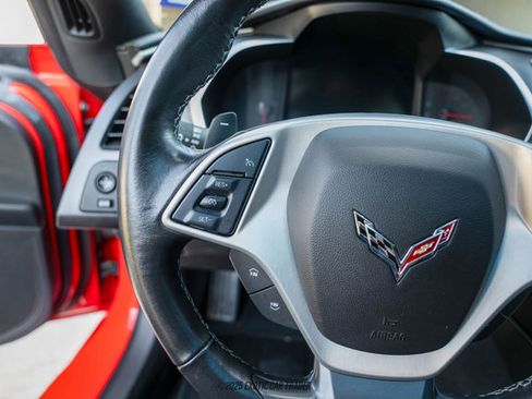 Used 2019 Chevrolet Corvette Stingray Coupe w/ Carbon Flash Badge Package image 45