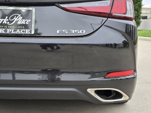 Used 2025 Lexus ES 350 Premium w/ Premium Package image 18