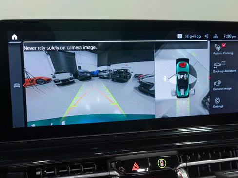 Used 2025 BMW M8 Competition image 57