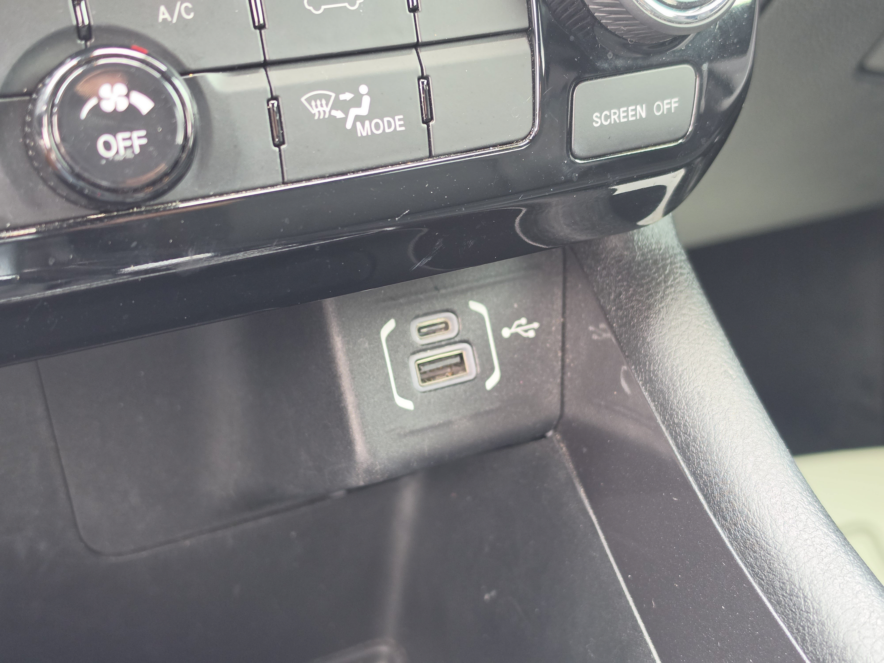Used 2023 Jeep Compass Latitude AWD/4WD image 28