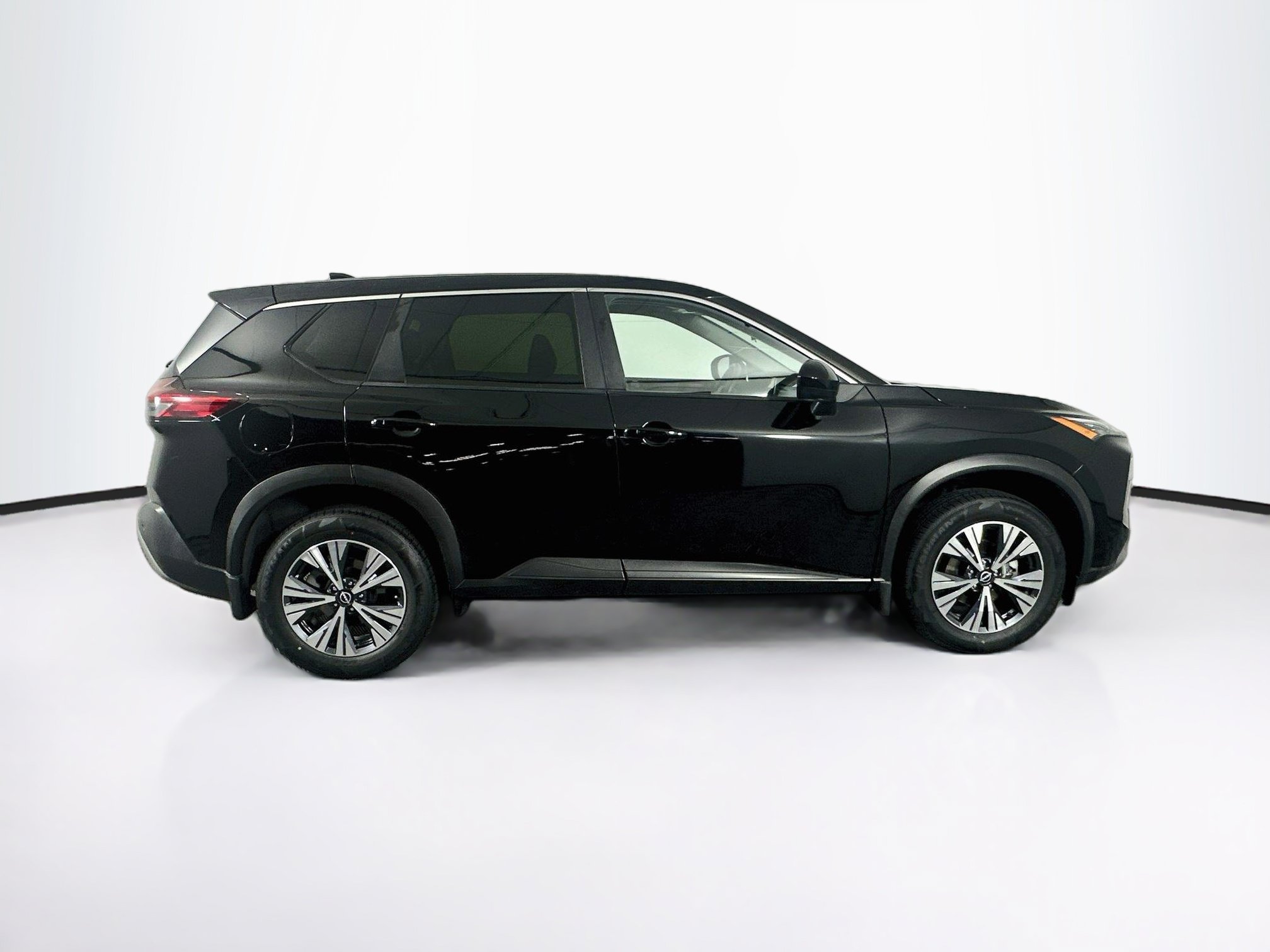 Used 2023 Nissan Rogue SV FWD image 10