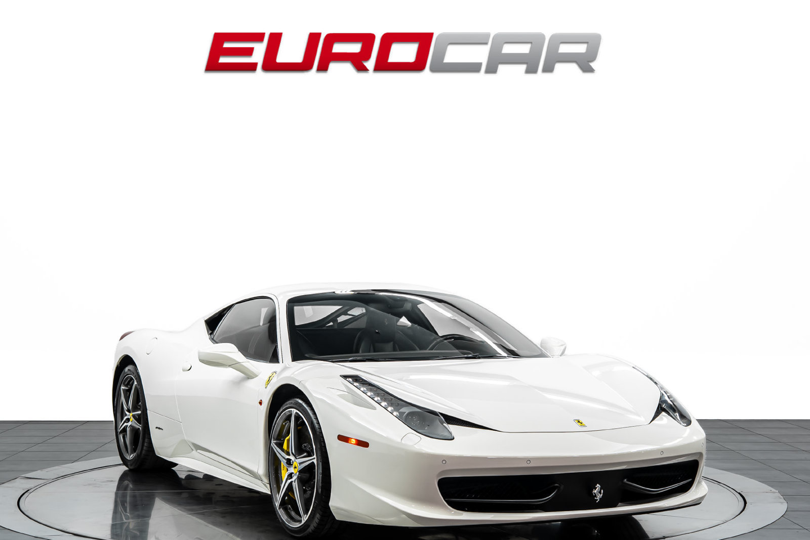 Used 2015 Ferrari 458 Italia Coupe RWD image 7