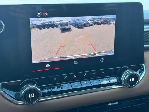 Certified 2025 GMC Canyon AT4 AWD/4WD image 35