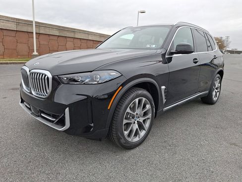 New 2026 BMW X5 xDrive40i w/ Premium Package image 3