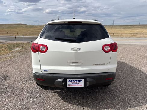 Used 2012 Chevrolet Traverse LT image 4