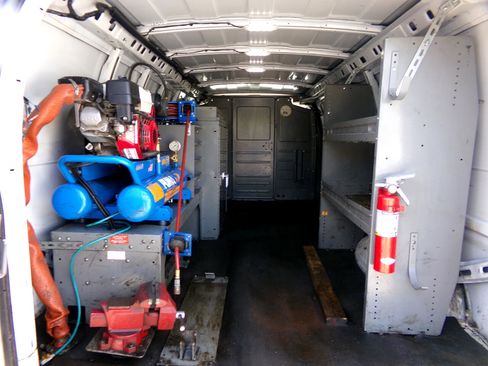 Used 2019 Chevrolet Express 3500 Extended w/ Driver Convenience Package image 10